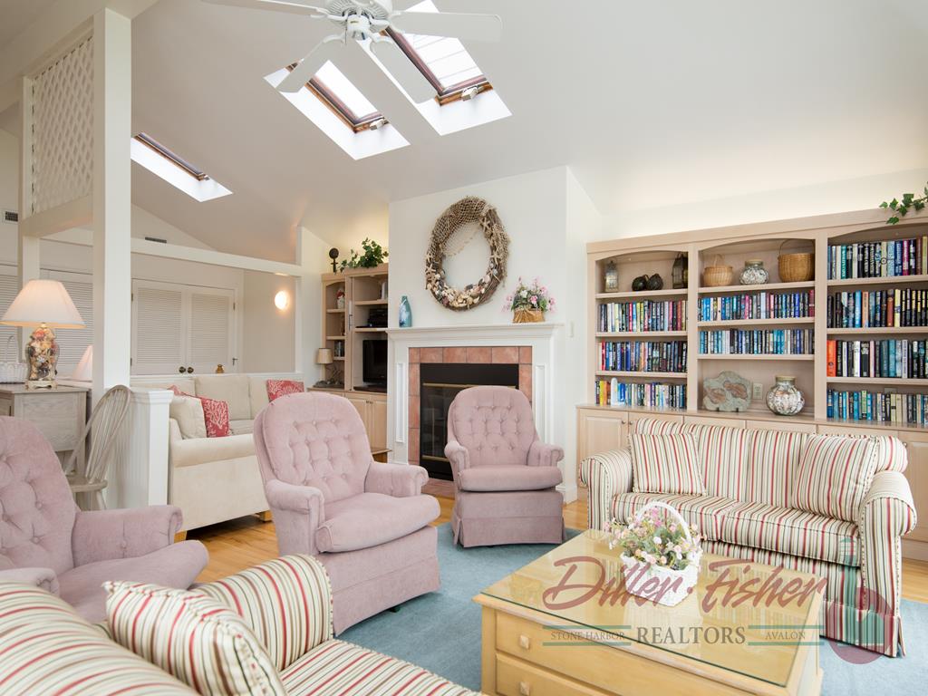 77 38th Street, Avalon (Beach Front)