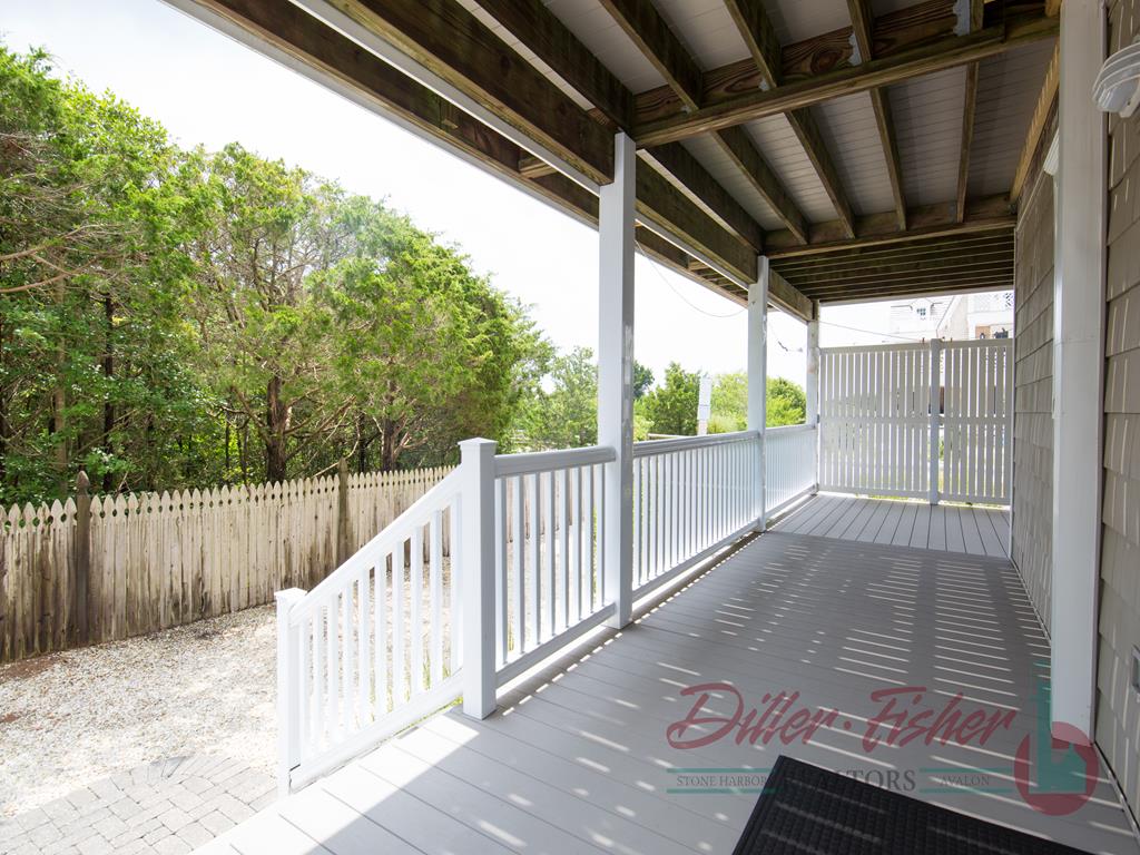 77 38th Street, Avalon (Beach Front)