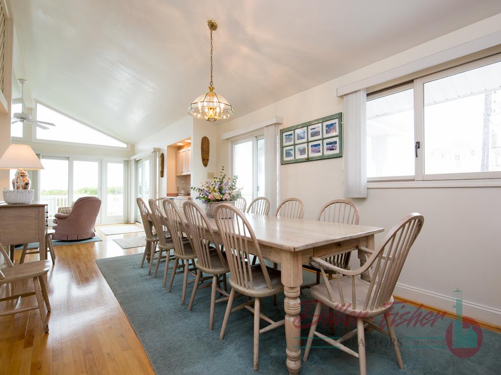 77 38th Street, Avalon (Beach Front)