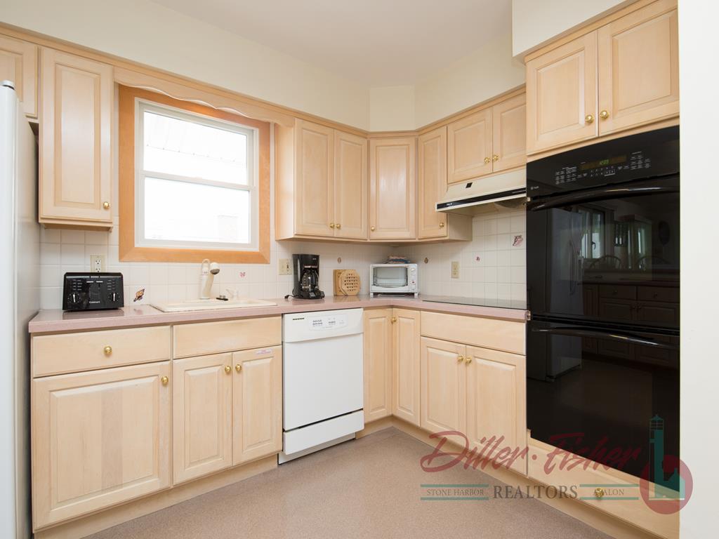 77 38th Street, Avalon (Beach Front)