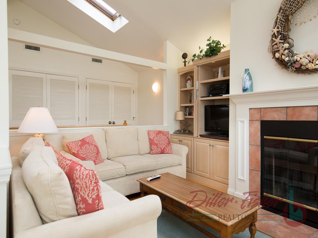 77 38th Street, Avalon (Beach Front)