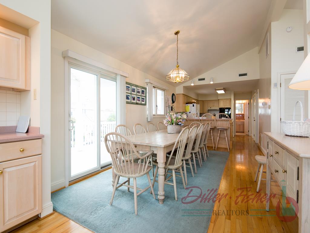 77 38th Street, Avalon (Beach Front)