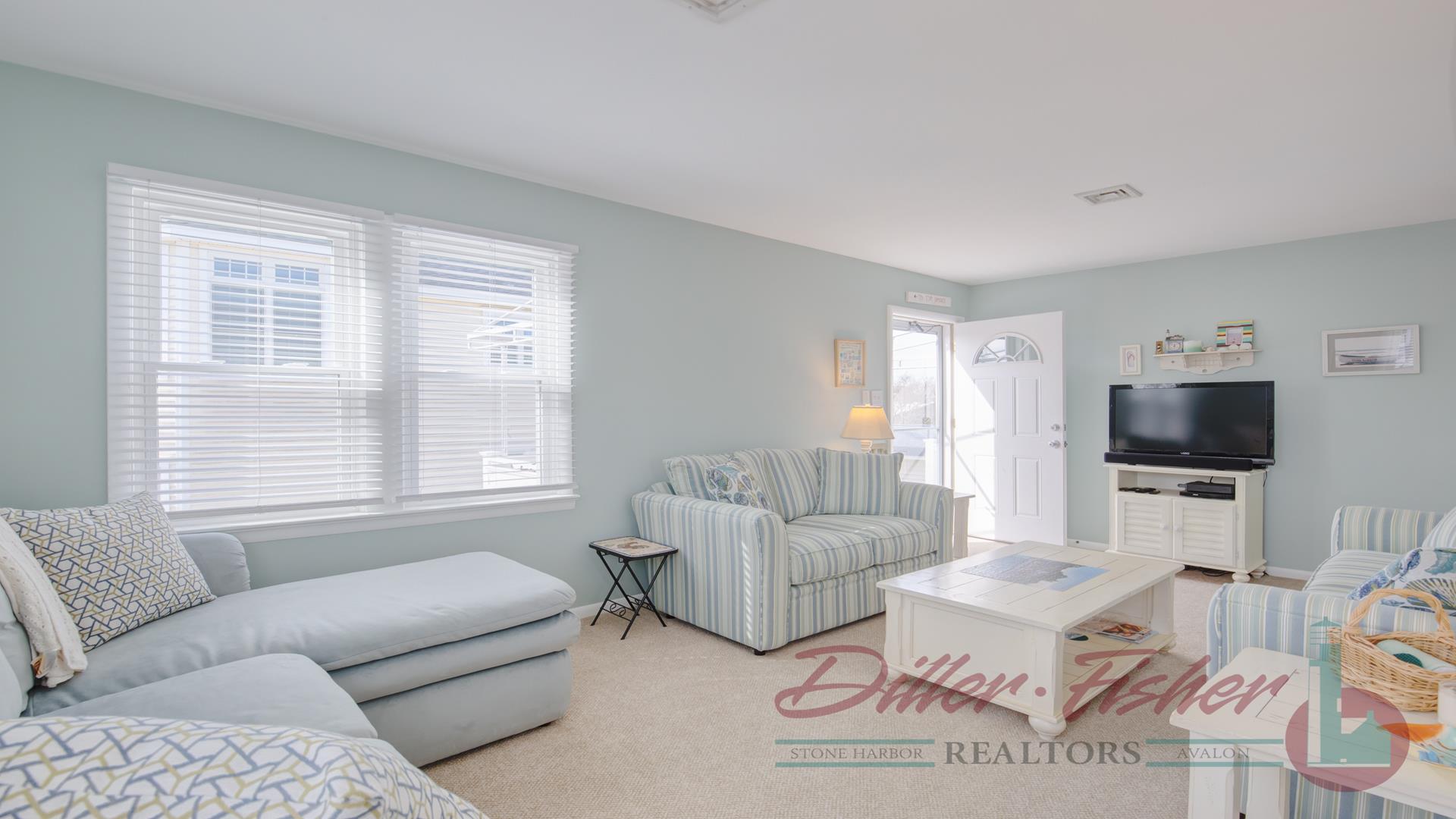 10015 Third Avenue, Stone Harbor (Mid-Island)