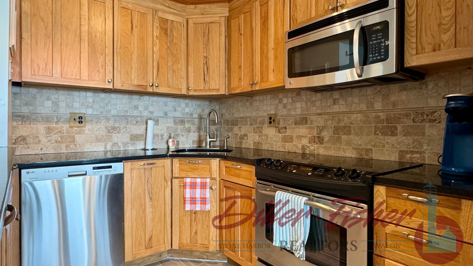 351 96th Street, Stone Harbor (Mid-Island)