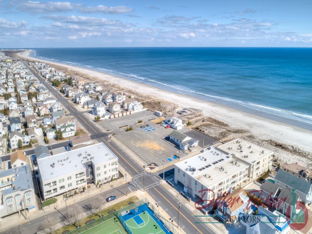 9600 First Avenue, Stone Harbor (Beach Front) - Picture 3