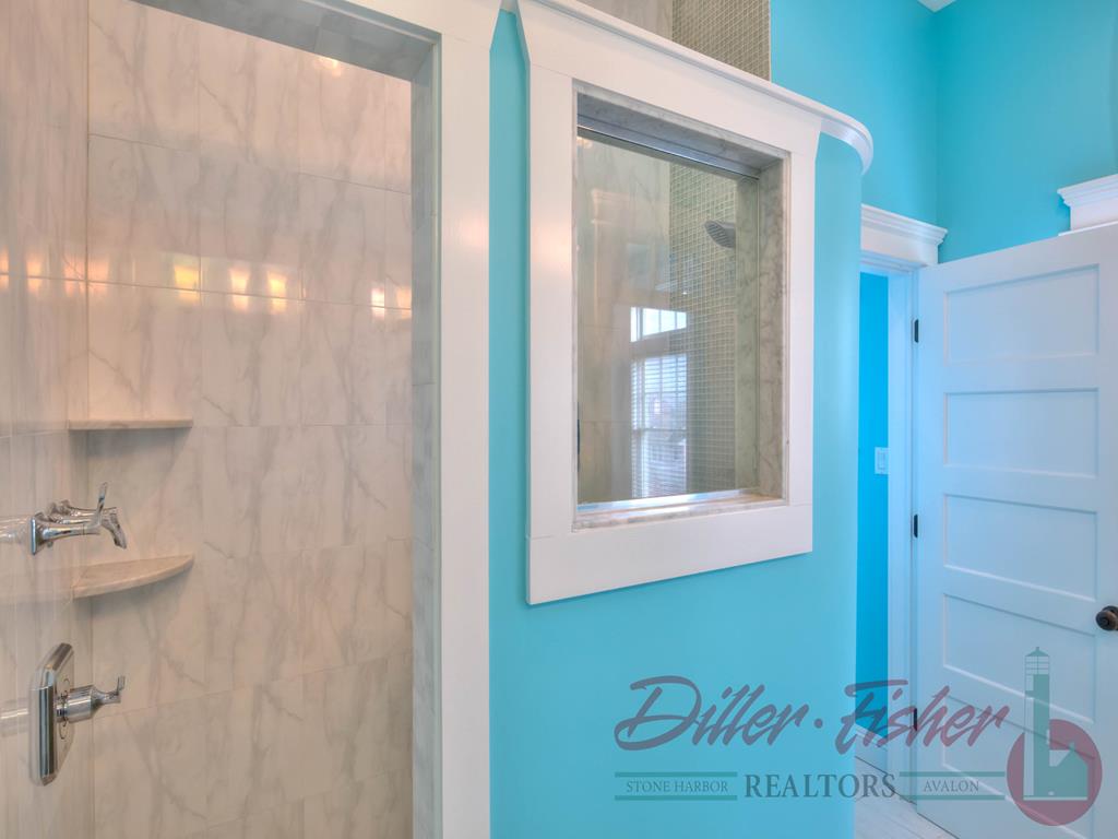 230 106th Street, Stone Harbor (Mid-Island)