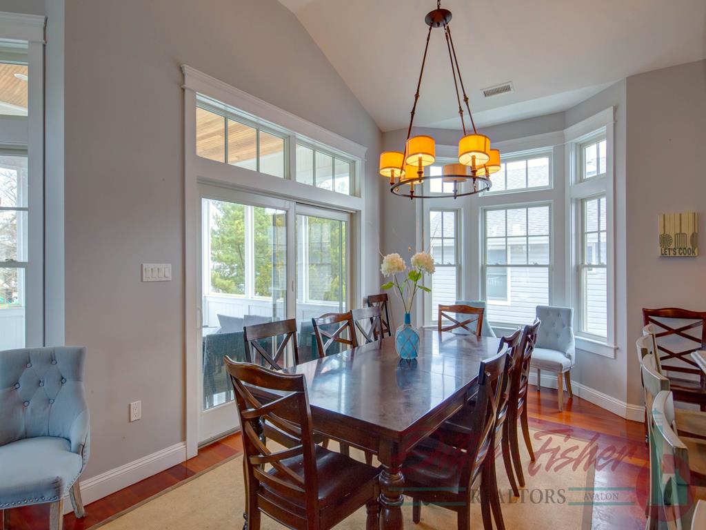 230 106th Street, Stone Harbor (Mid-Island)