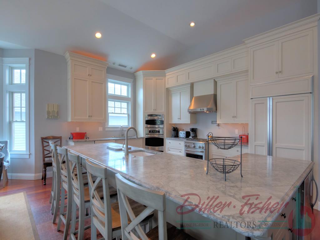 230 106th Street, Stone Harbor (Mid-Island)