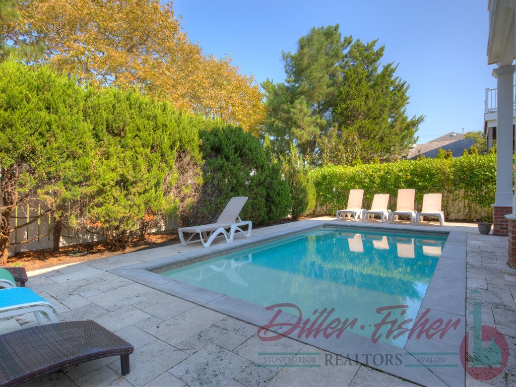 230 106th Street, Stone Harbor (Mid-Island)