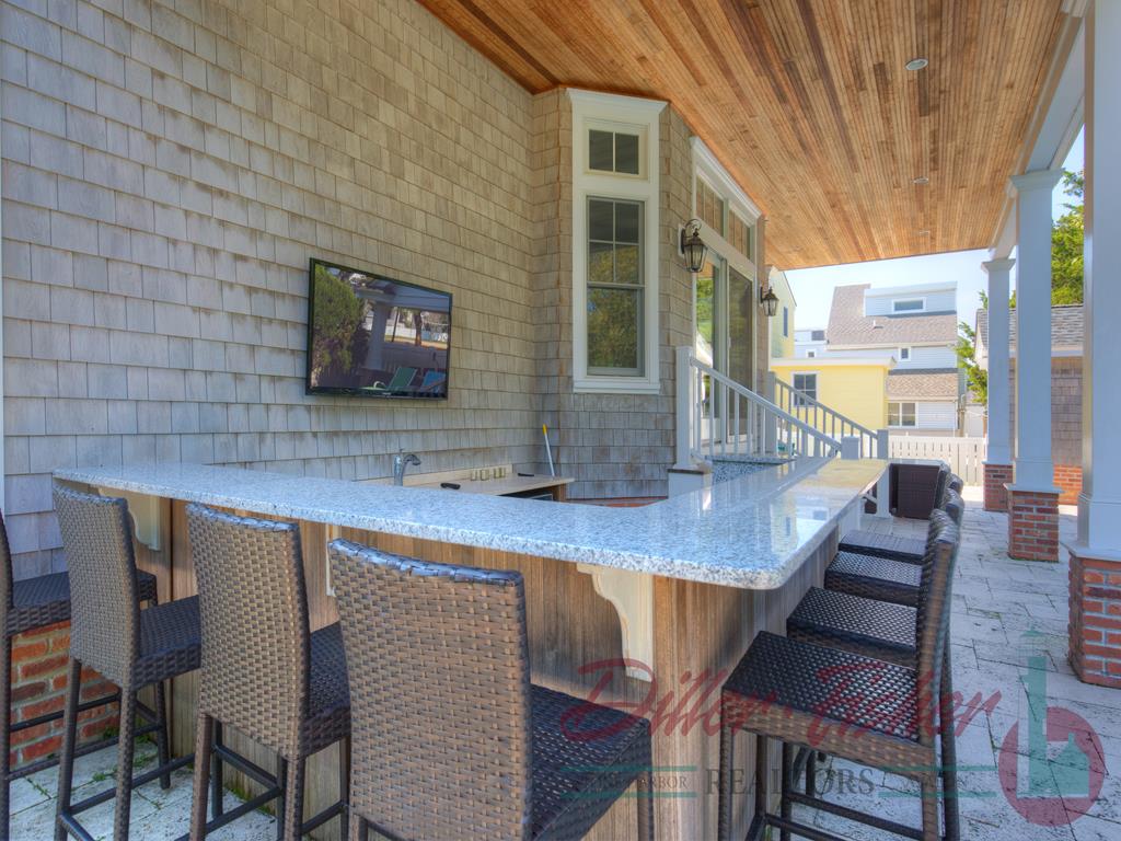230 106th Street, Stone Harbor (Mid-Island)