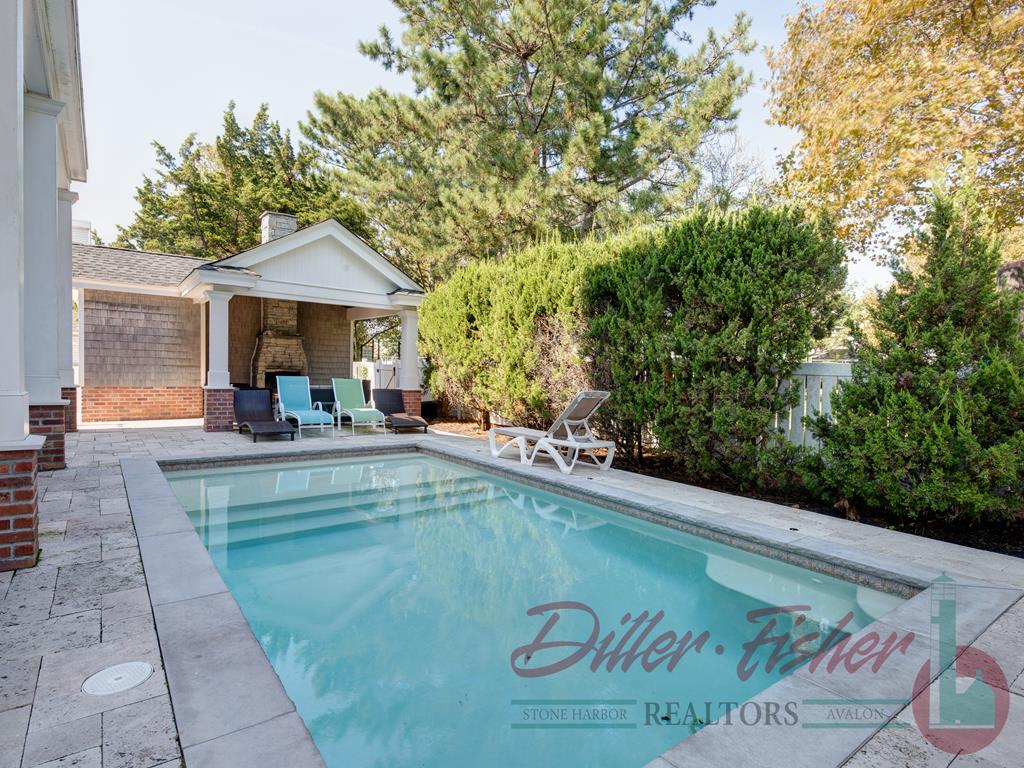 230 106th Street, Stone Harbor (Mid-Island)