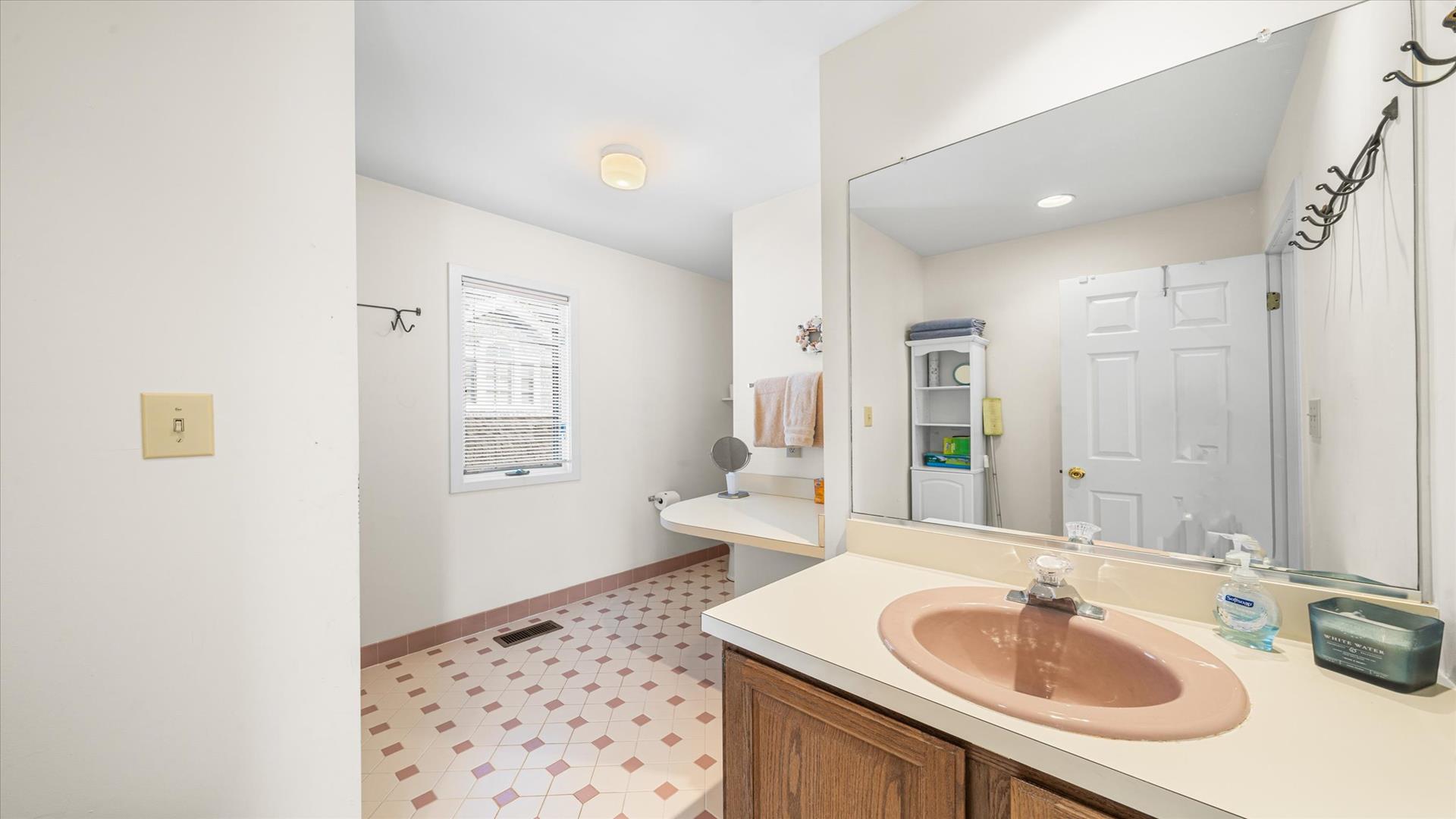 131 107th Street, Stone Harbor (Mid-Island)