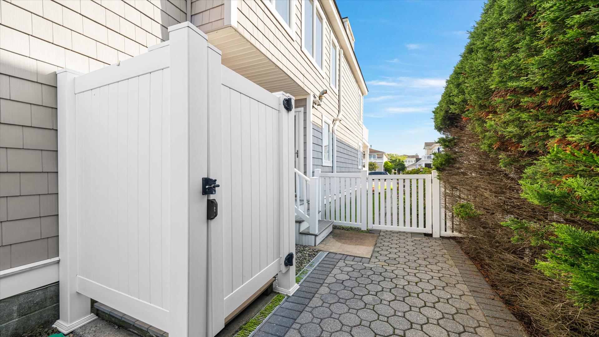 131 107th Street, Stone Harbor (Mid-Island)