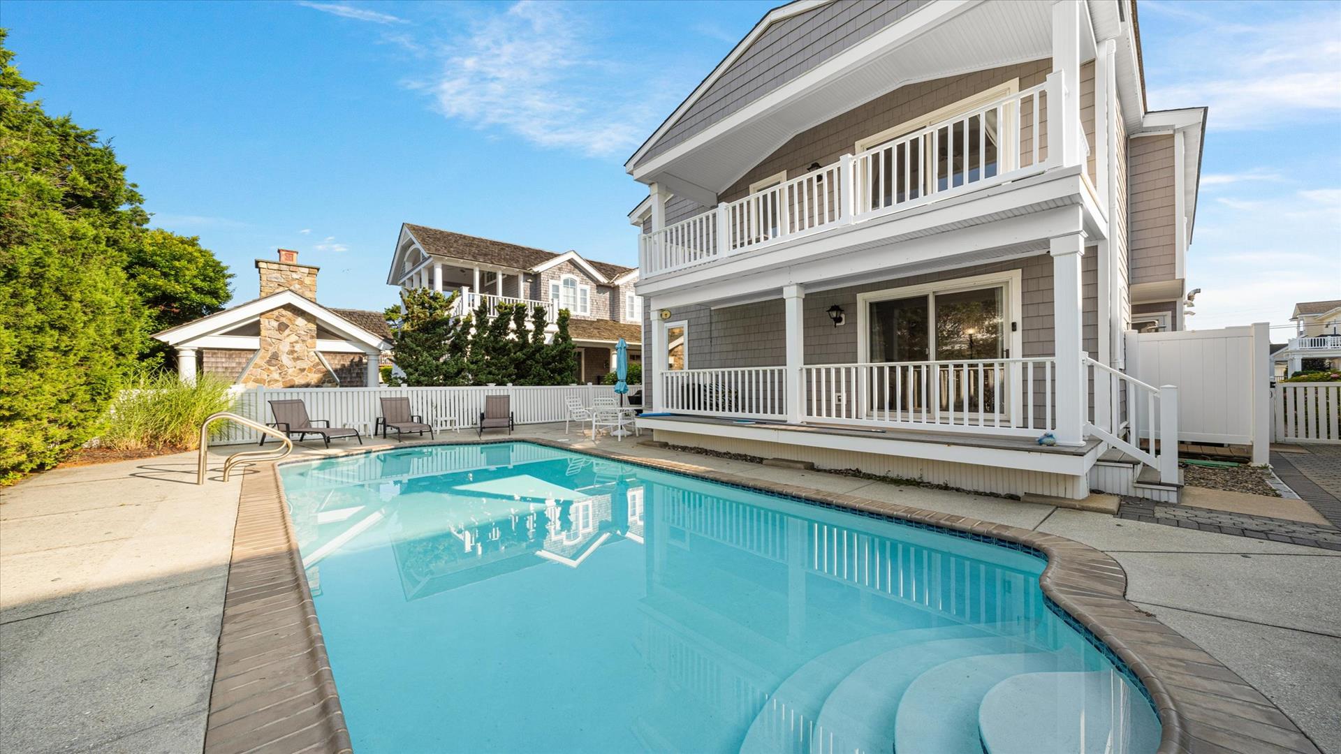 131 107th Street, Stone Harbor (Mid-Island)