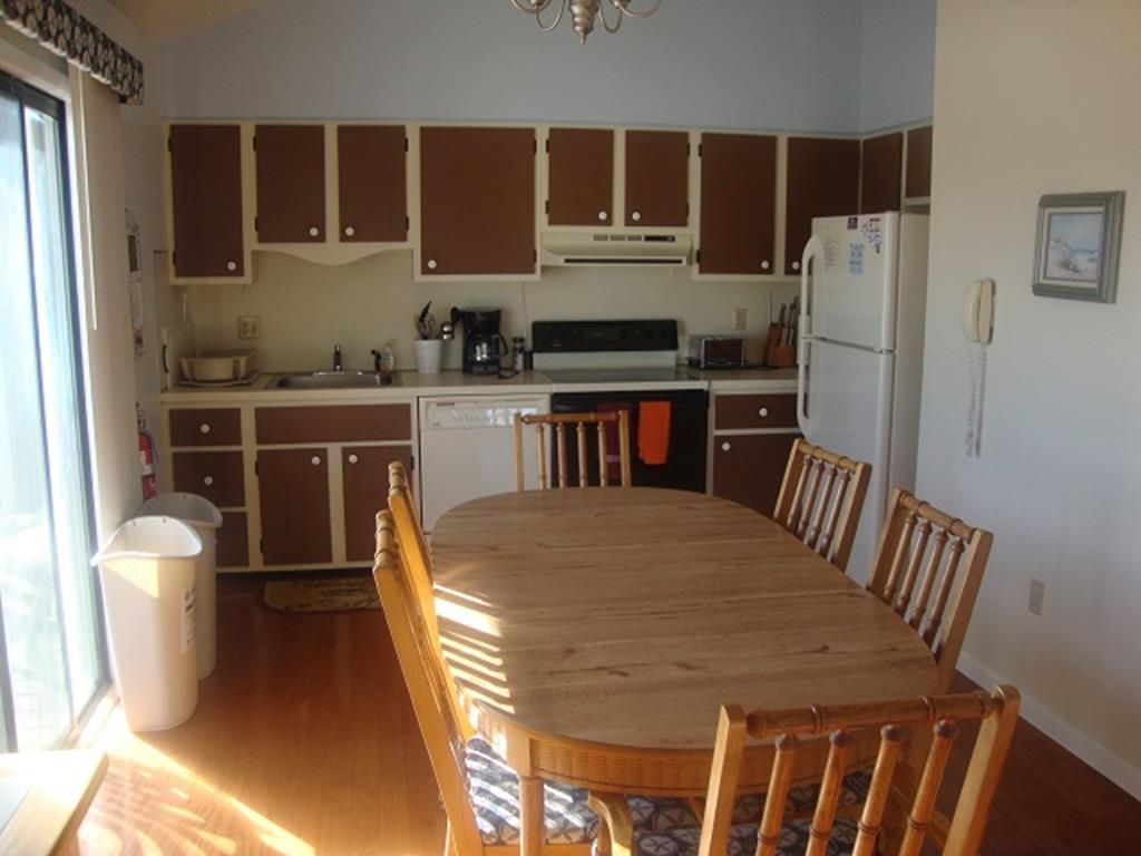 10108 Third Avenue, Stone Harbor (Mid-Island) - Picture 2