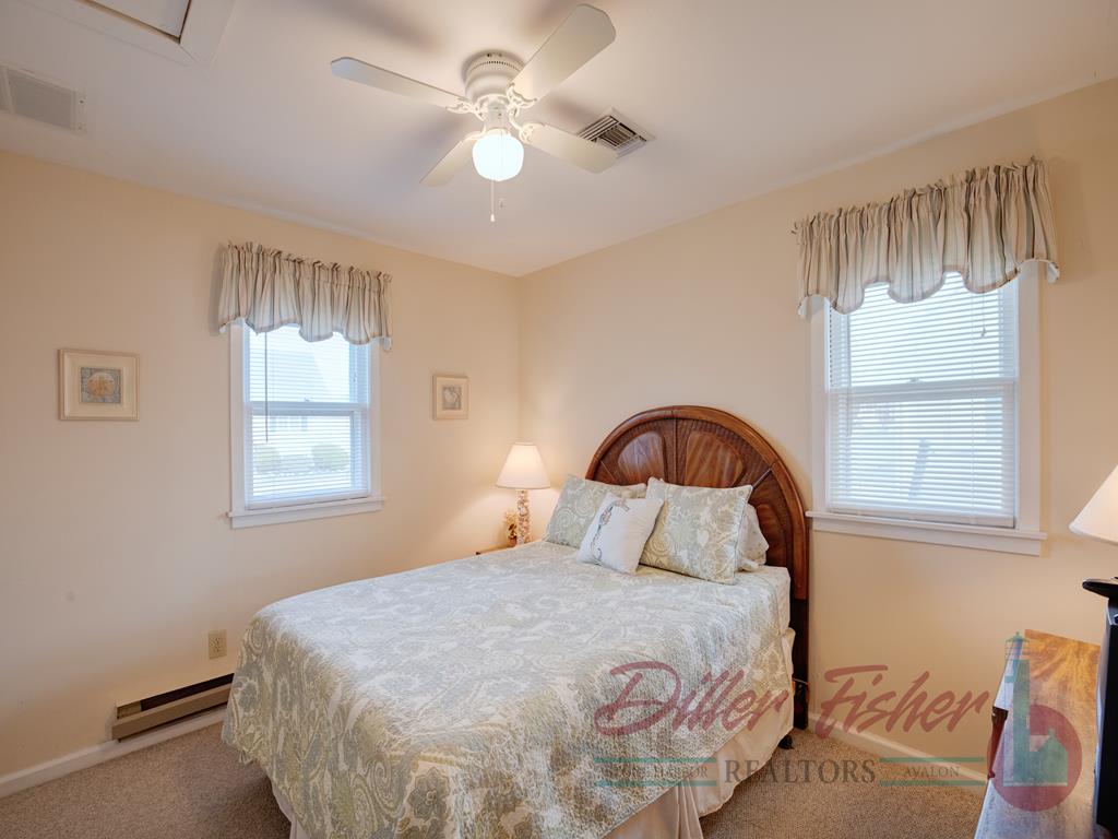 8502 Third Avenue, Stone Harbor (Center)