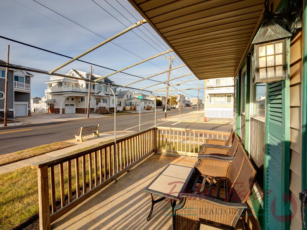 8502 Third Avenue, Stone Harbor (Center)
