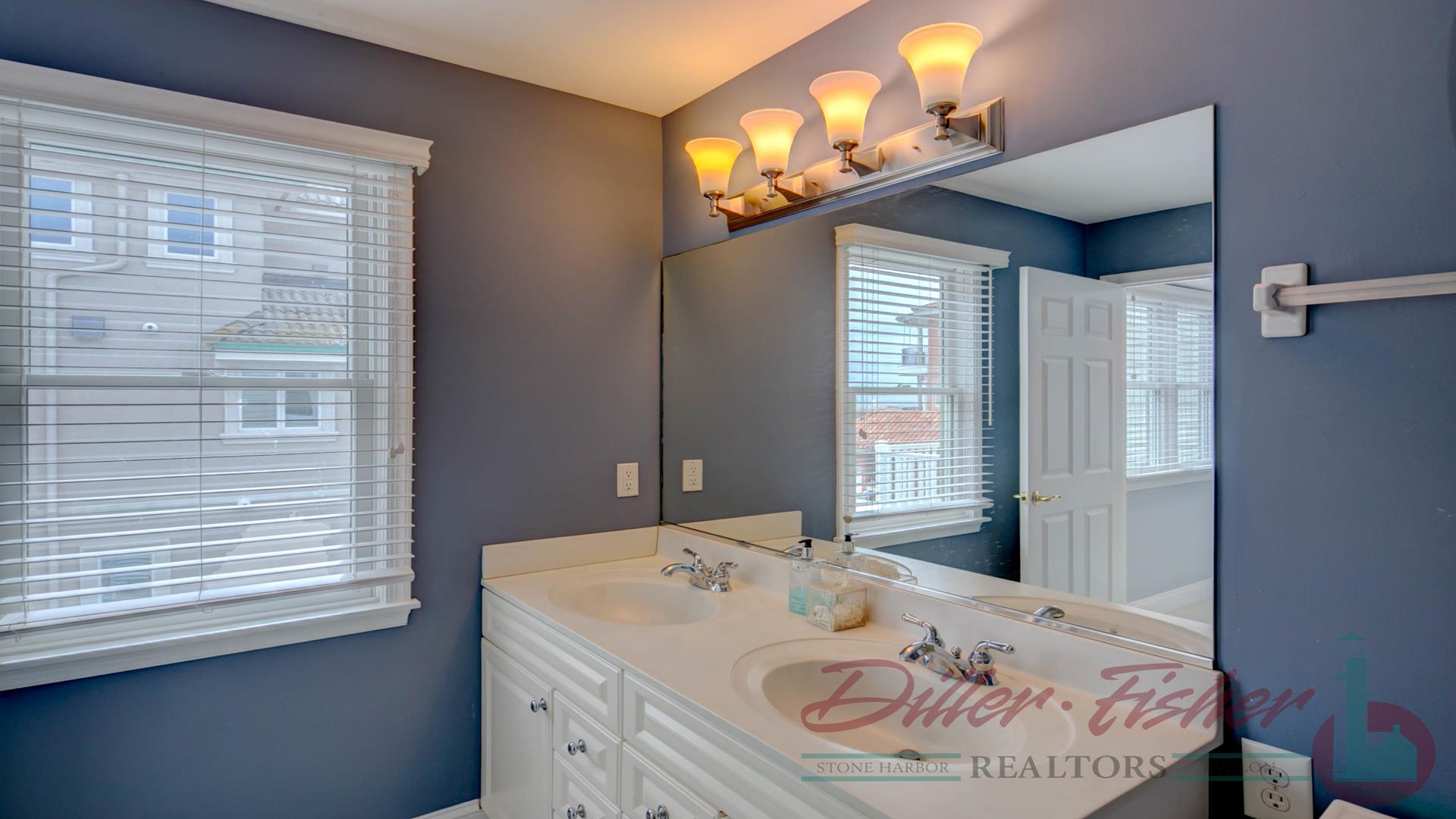 125 78th Street, Avalon (Beach Block)