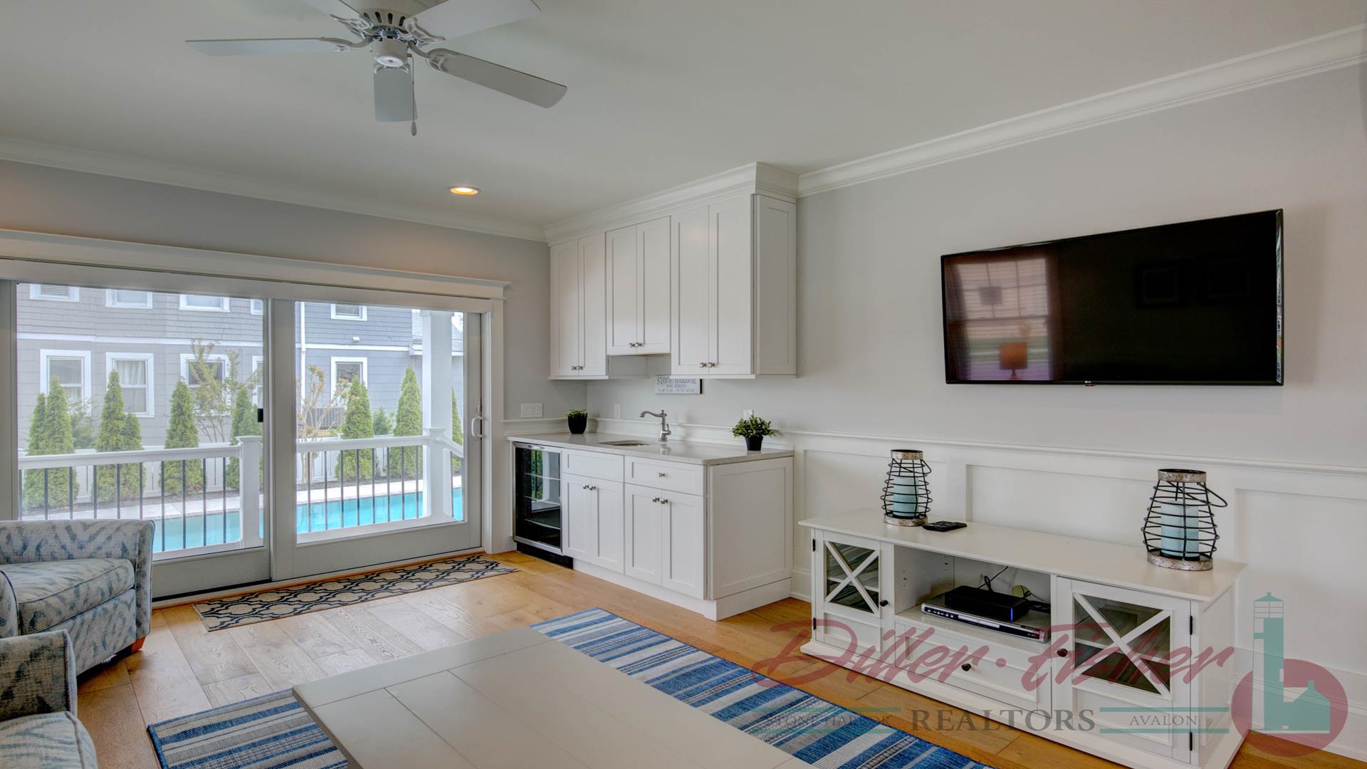 283 100th Street, Stone Harbor (Center) - Picture 2