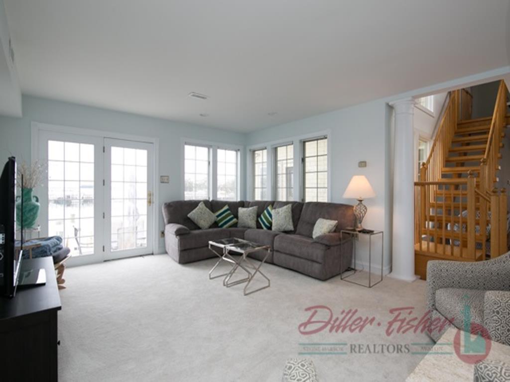 9023 Third Avenue, Stone Harbor (Bay Front)