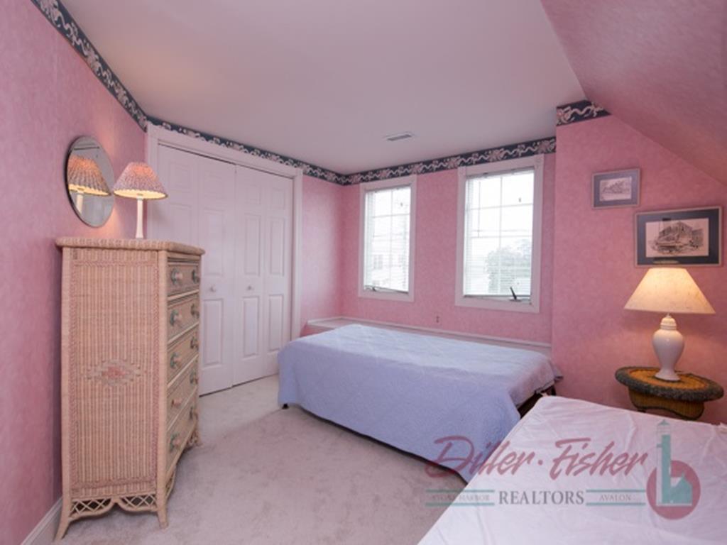 9023 Third Avenue, Stone Harbor (Bay Front)