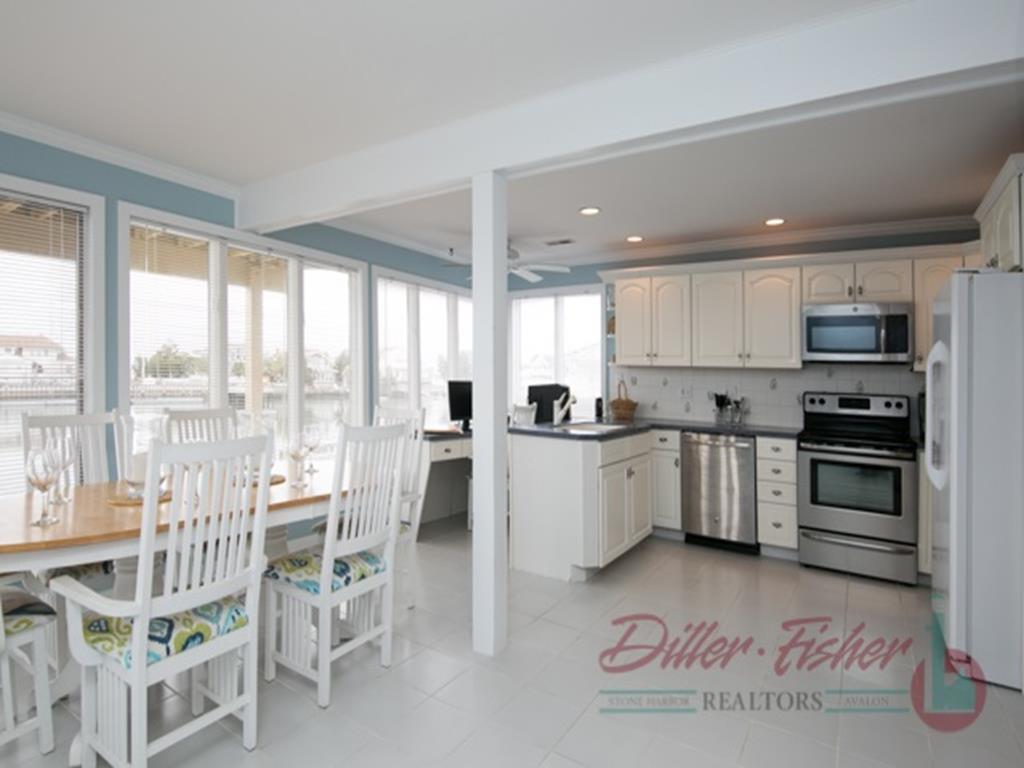 9023 Third Avenue, Stone Harbor (Bay Front)