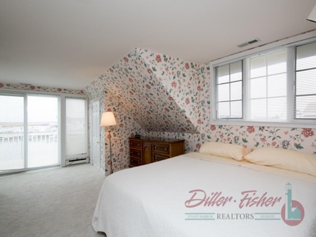 9023 Third Avenue, Stone Harbor (Bay Front)