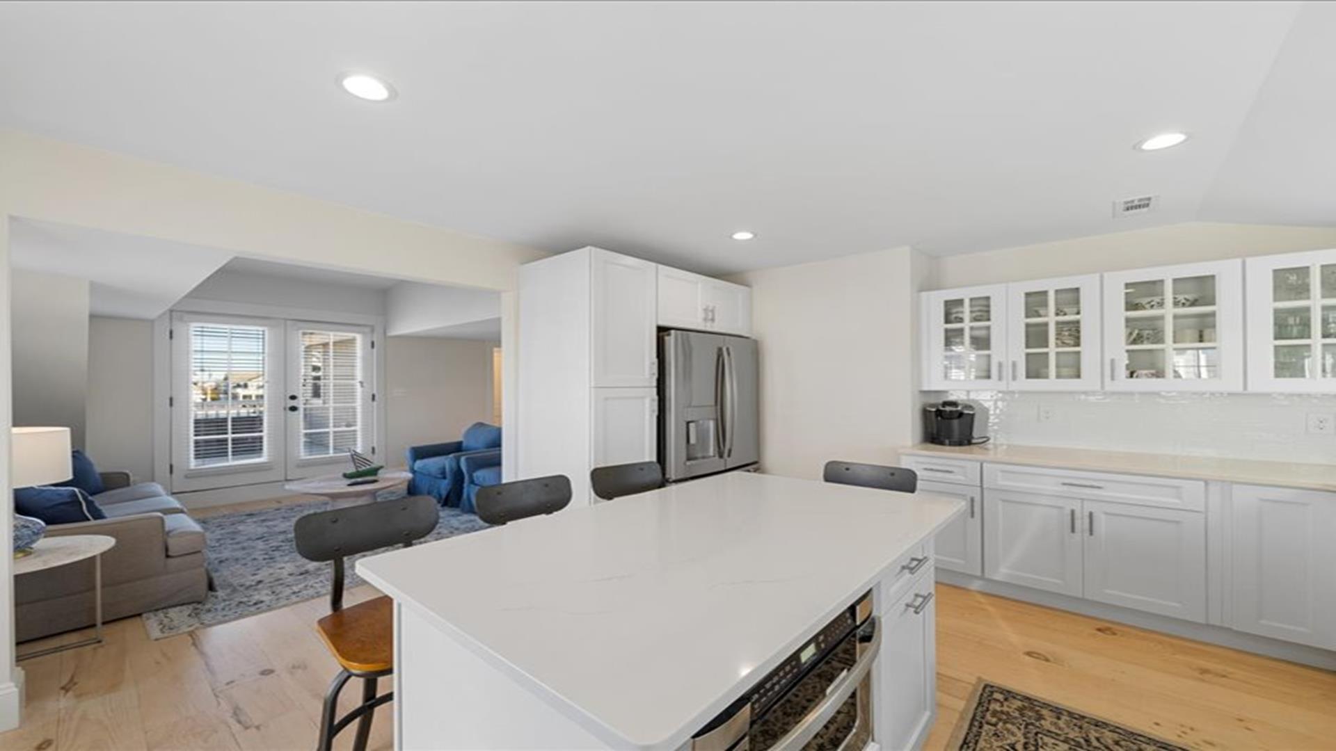 377 94th Street, Stone Harbor (Center) - Picture 2