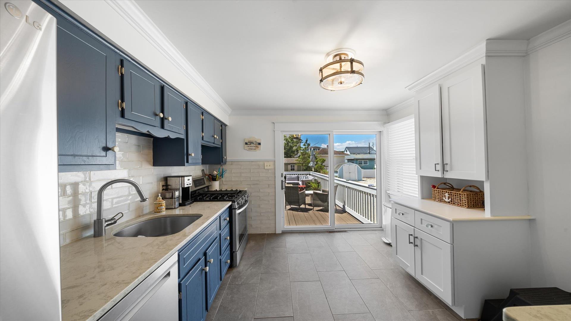 262 50th Street, Avalon (Center)