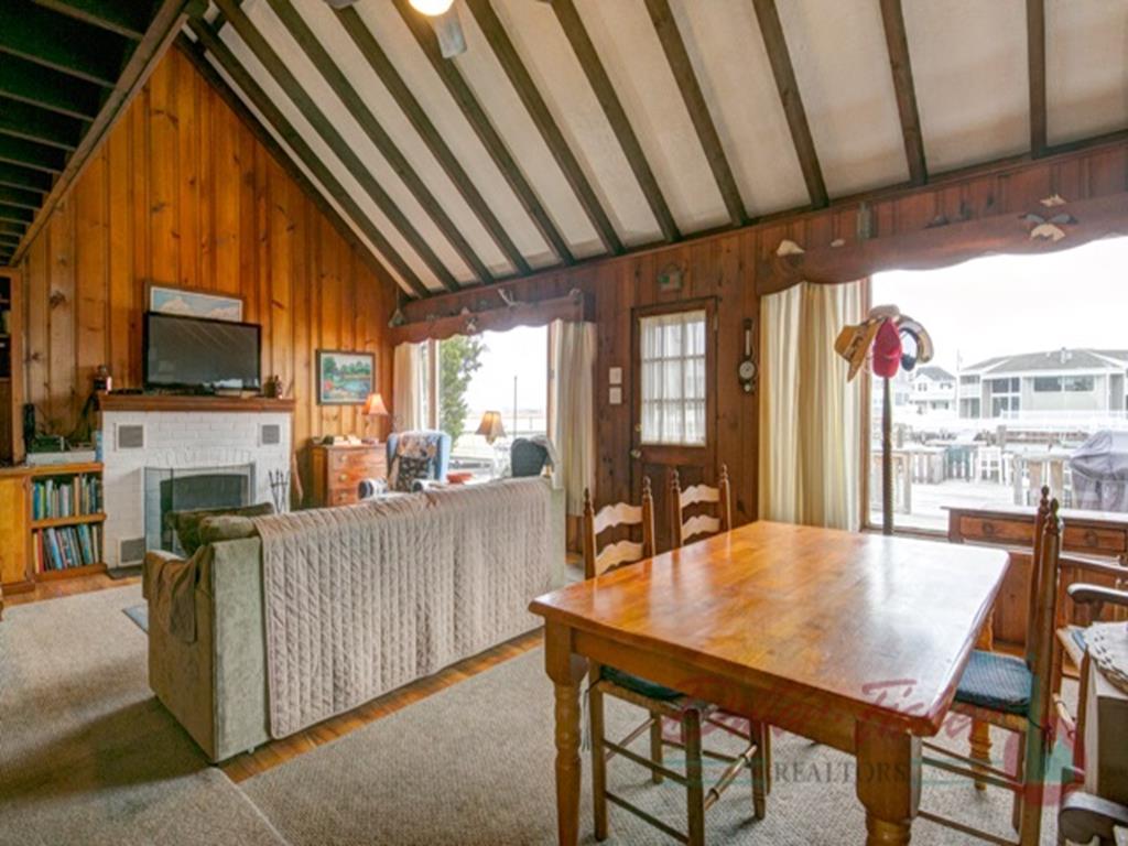 428 104th Street, Stone Harbor (Bay Front) - Picture 2