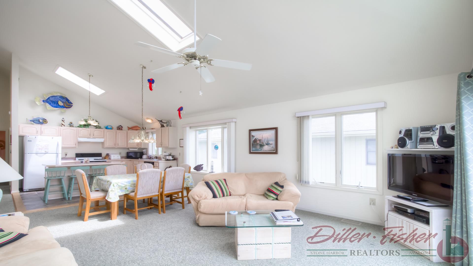 243 34th Street, Avalon (Center)