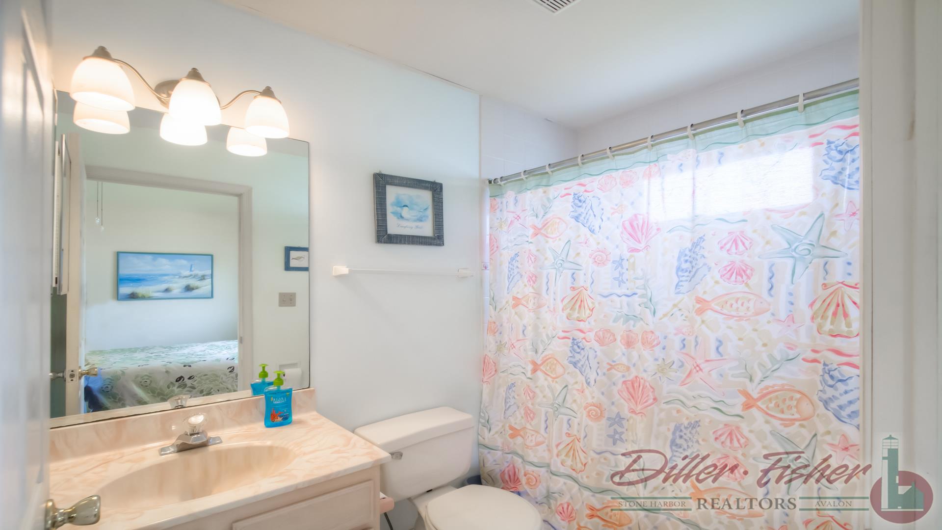 243 34th Street, Avalon (Center)