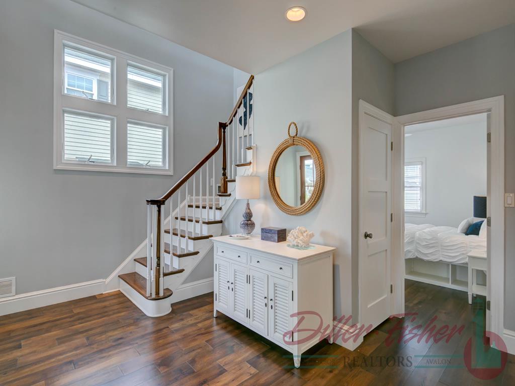 272 90th Street, Stone Harbor (Mid-Island) - Picture 2