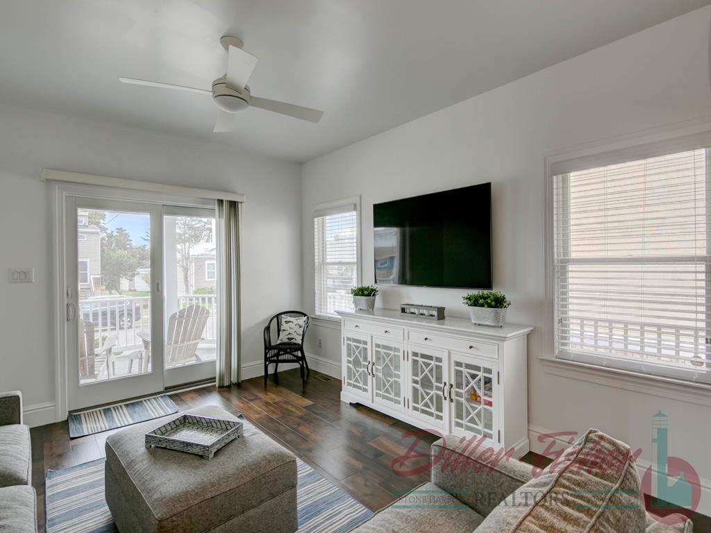 272 90th Street, Stone Harbor (Mid-Island) - Picture 3