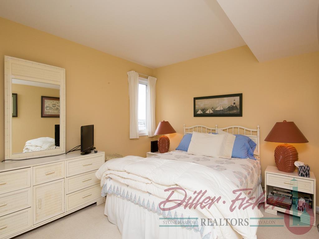 1688 Ocean Drive, Avalon (Bay Front)