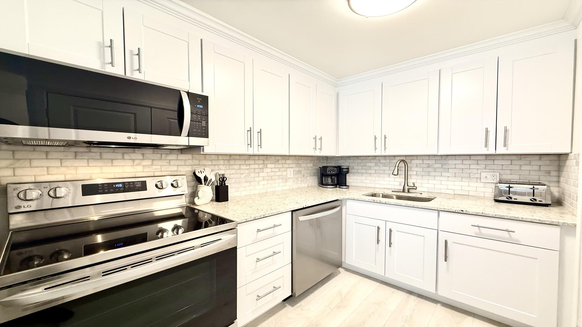 351 96th Street, Stone Harbor (Center) - Picture 4