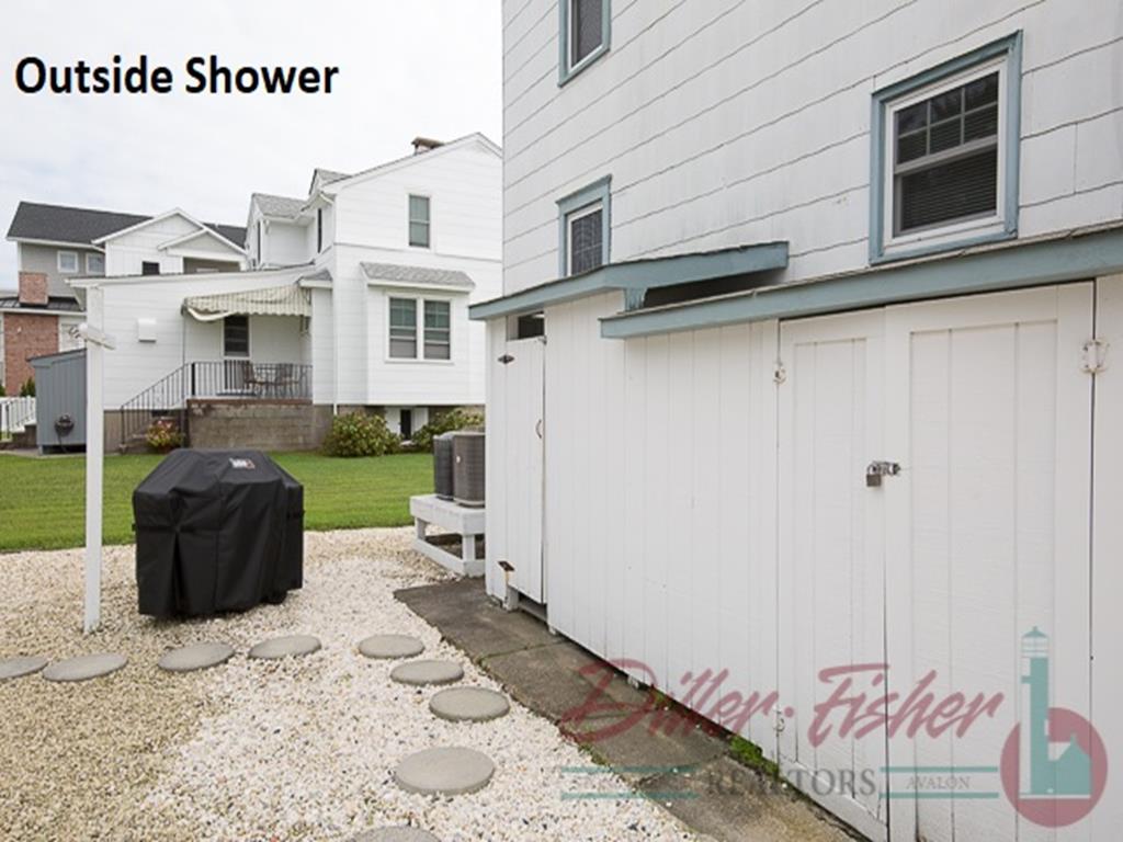 256 104th Street, Stone Harbor (Center) - Picture 4