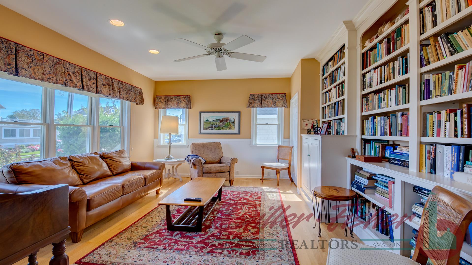 10001 Sunrise Drive, Stone Harbor (Bay Front) - Picture 4