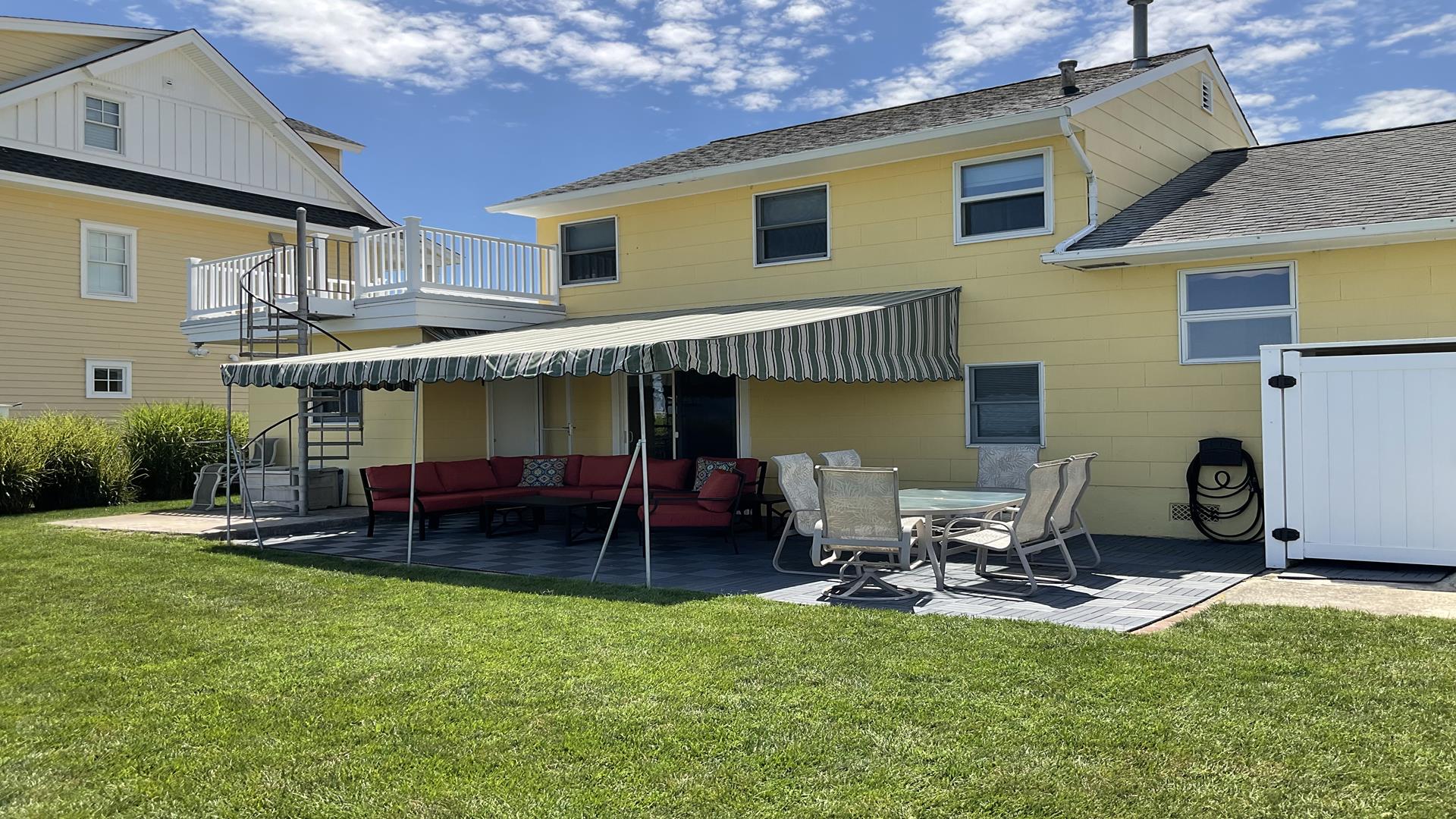 18 Hallman Drive, Stone Harbor Manor (Bay Front) - Picture 4