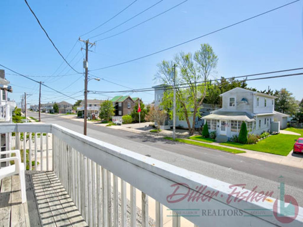 240 106th Street, Stone Harbor (Mid-Island)