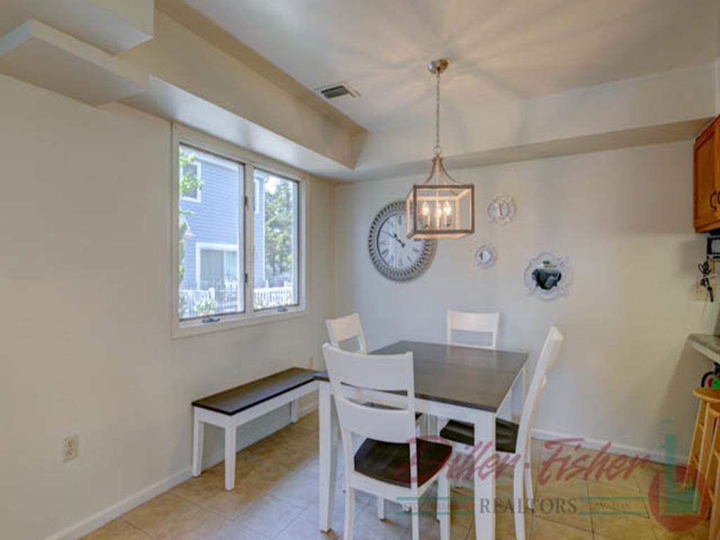 240 106th Street, Stone Harbor (Mid-Island)