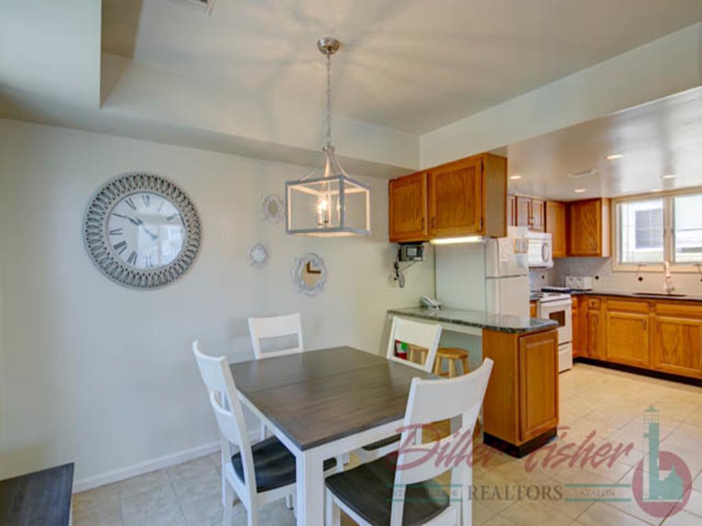 240 106th Street, Stone Harbor (Mid-Island)