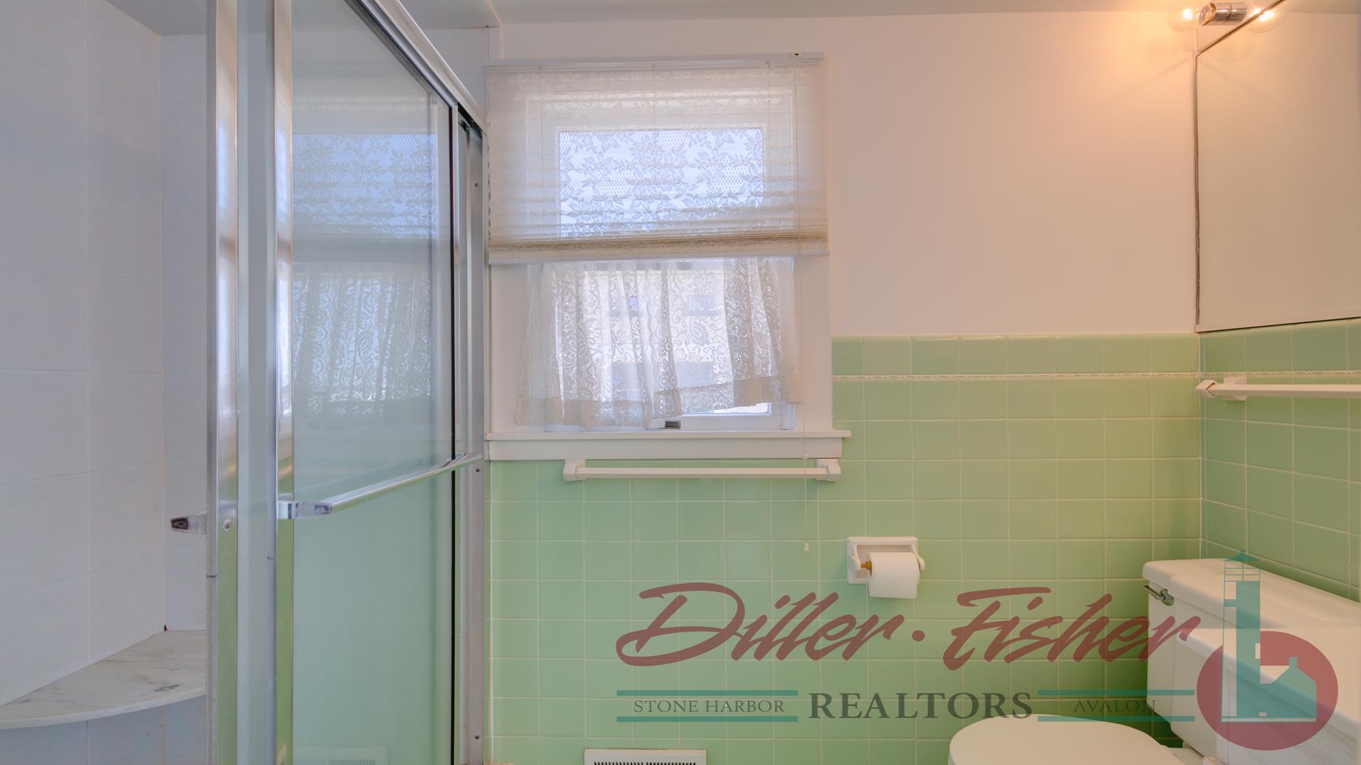 5 98th Street, Stone Harbor (Beach Front)