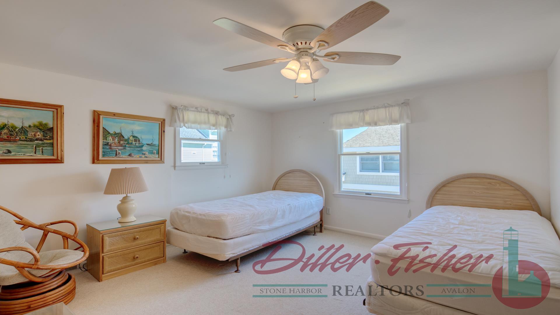 5 98th Street, Stone Harbor (Beach Front)