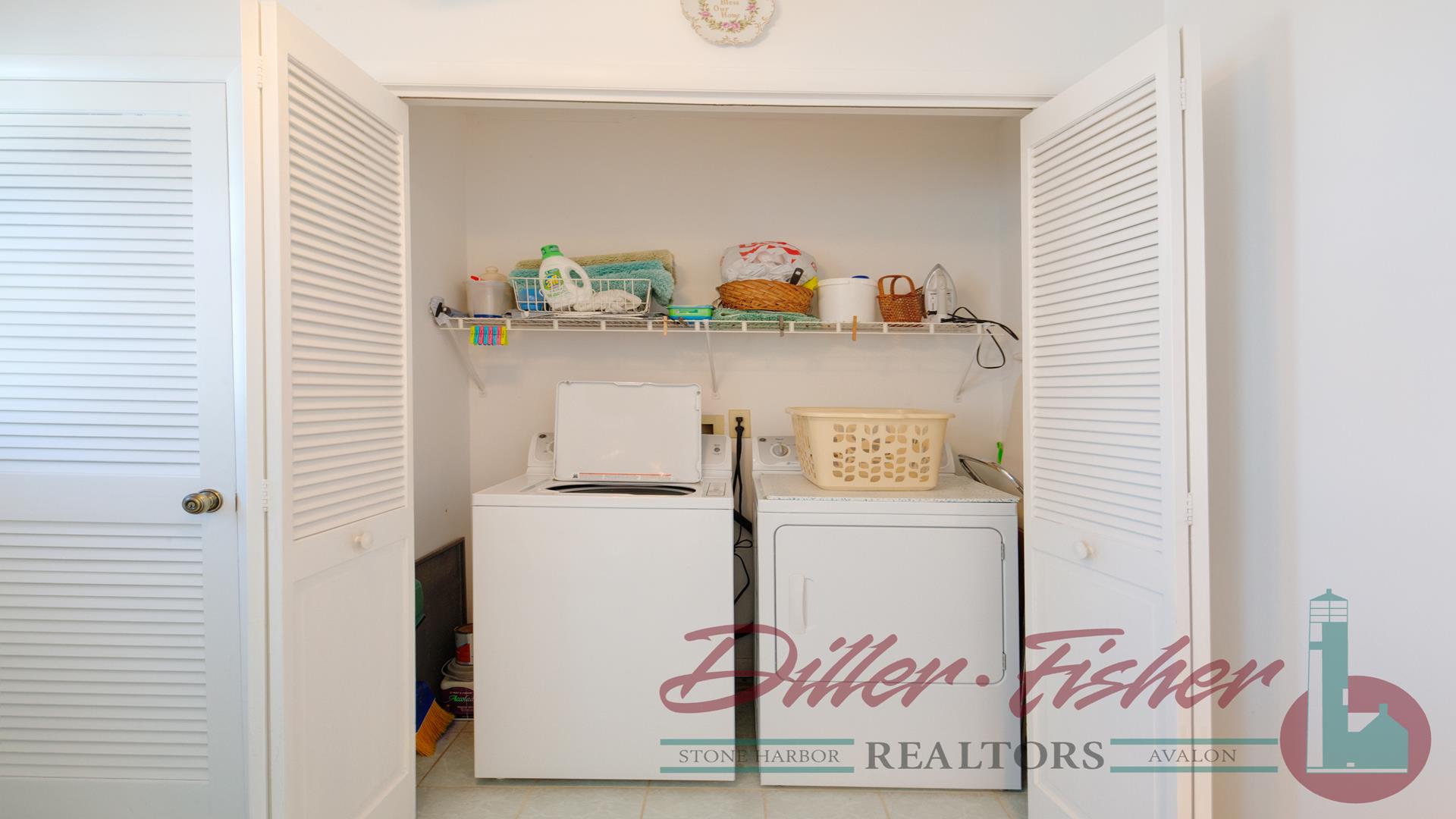 5 98th Street, Stone Harbor (Beach Front)