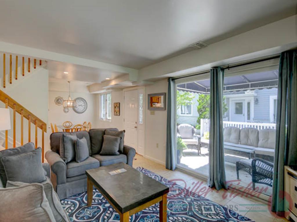 240 106th Street, Stone Harbor (Mid-Island) - Picture 3