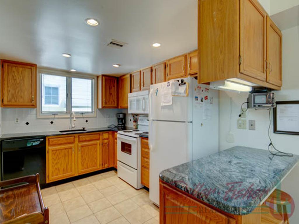 240 106th Street, Stone Harbor (Mid-Island) - Picture 5