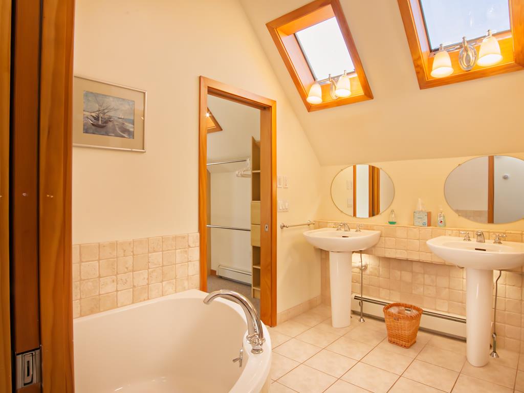 716 New England Road--The Canal House | Photo 16