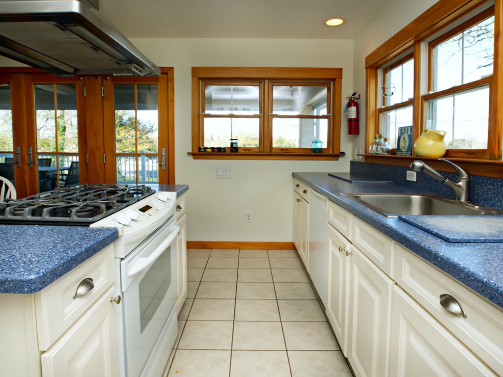 716 New England Road--The Canal House | Photo 4