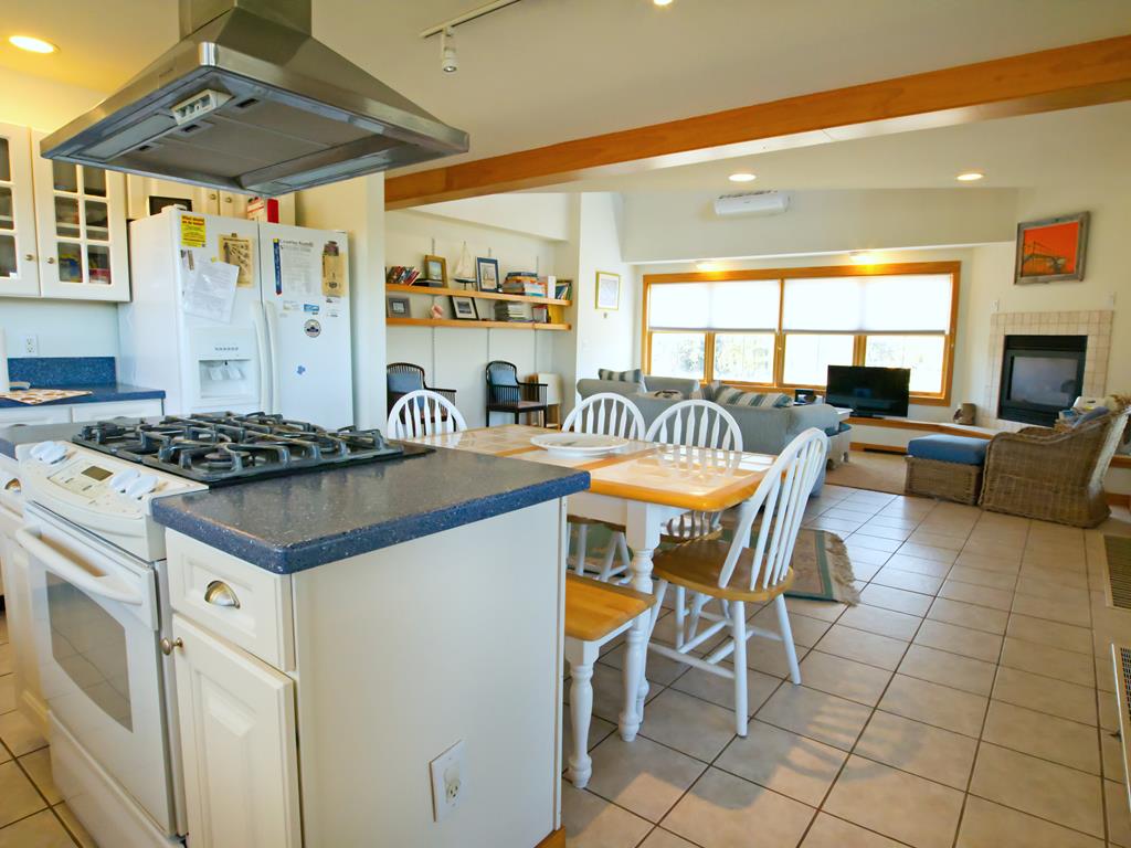 716 New England Road--The Canal House | Photo 7